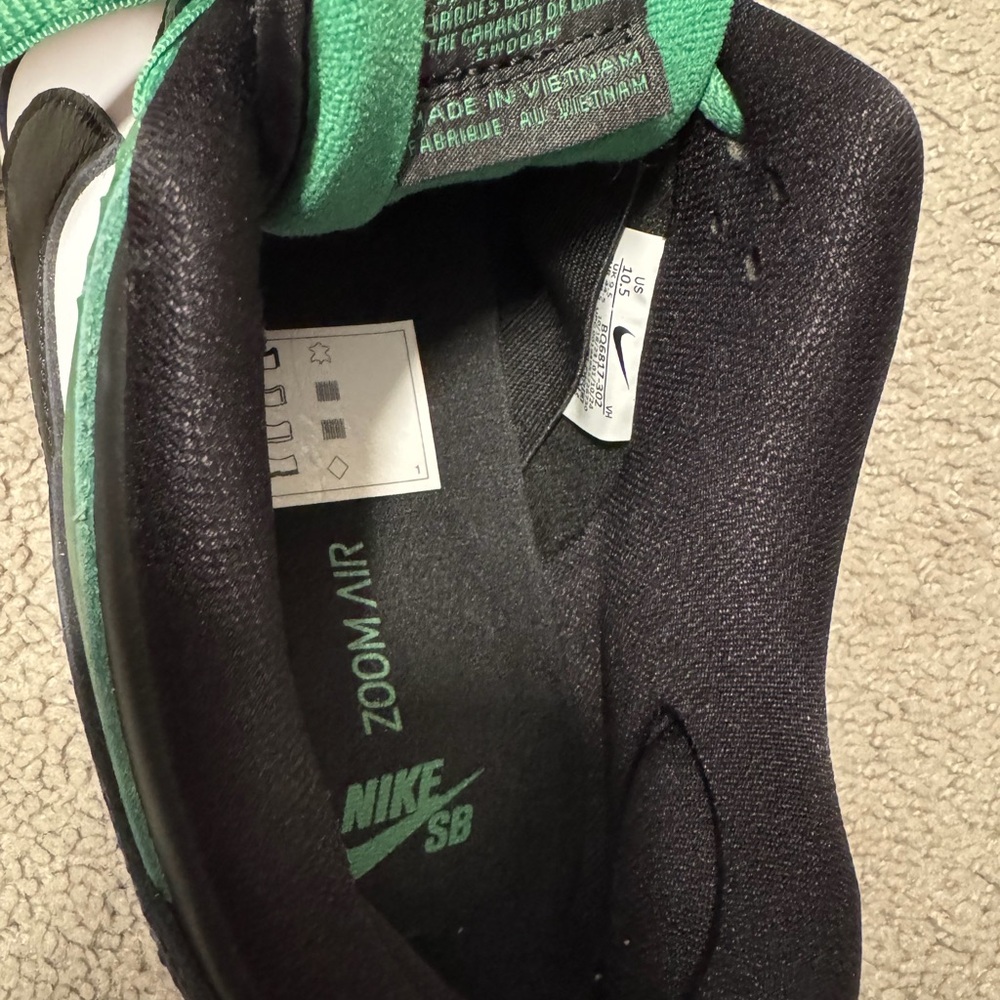 Nike Dunk Low-Top Sneakers - White, Black & Green - Picture 5 of 7